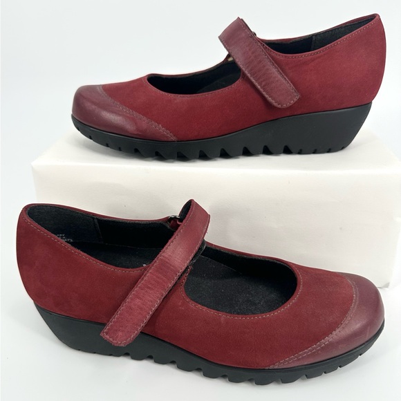 Munro Pia Mary Jane Wedge Nubuck Leather Shoes, Dark Red Maroon, Size 7 - Picture 2 of 13
